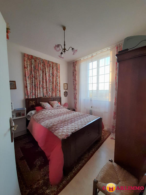 Appartement - 94 m² - 6 pièces