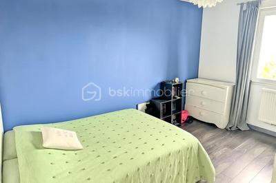 Maison traditionnelle - 109 m² - 6 pièces