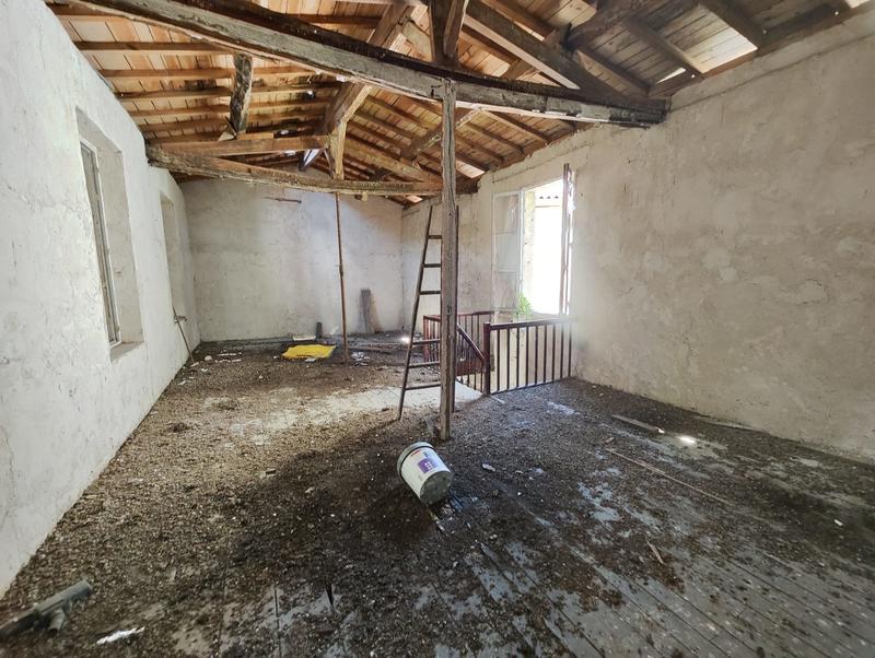 Maison ancienne - 110 m² - 2 pièces