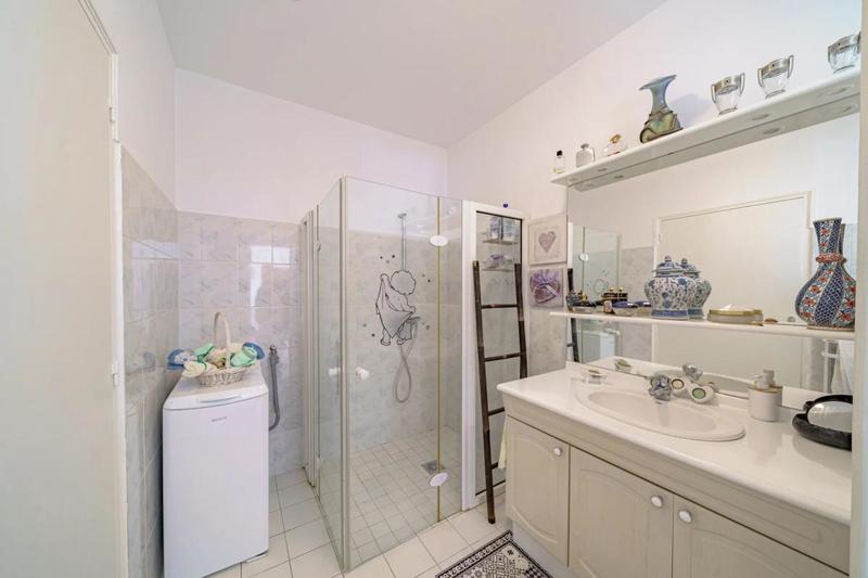 Propriété - 152 m² - 5 pièces