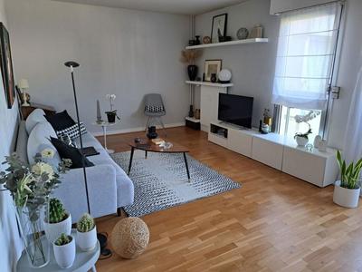 Appartement - 82 m² - 3 pièces