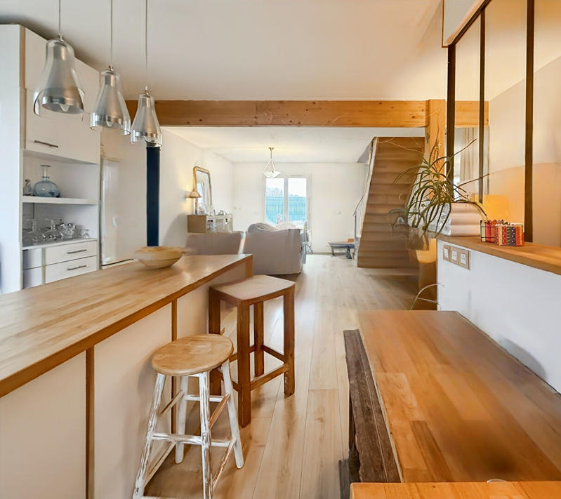 Maison - 100 m² - 4 pièces