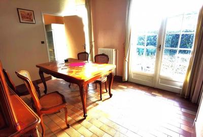 Villa - 170 m² - 9 pièces