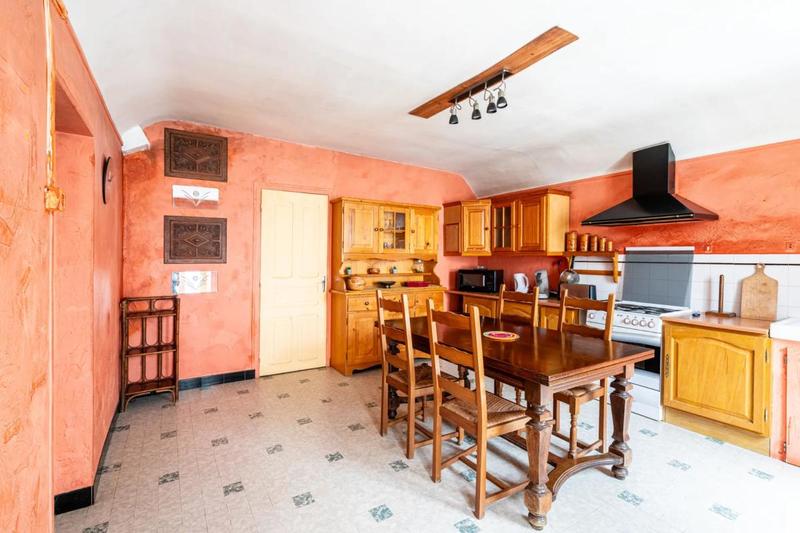 Corps de ferme - 190 m² - 9 pièces