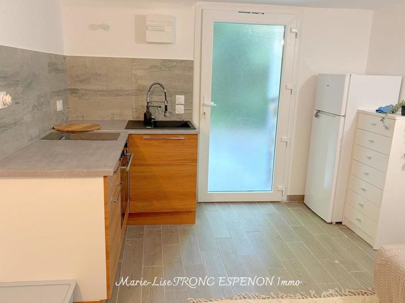 Maison - 180 m² - 8 pièces