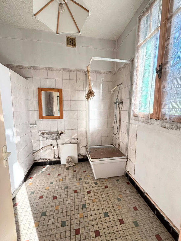 Maison - 97 m² - 5 pièces