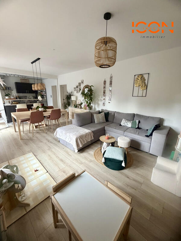 Duplex - 98 m² - 5 pièces