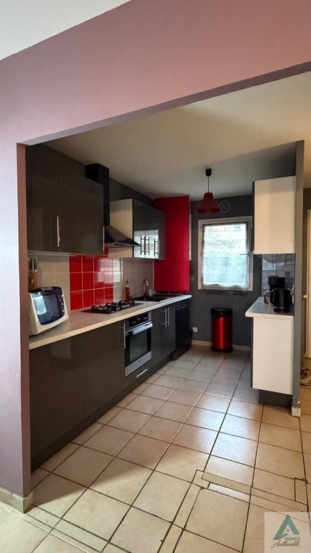 Maison - 77 m² - 4 pièces