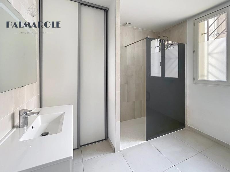 Appartement - 90 m² - 3 pièces