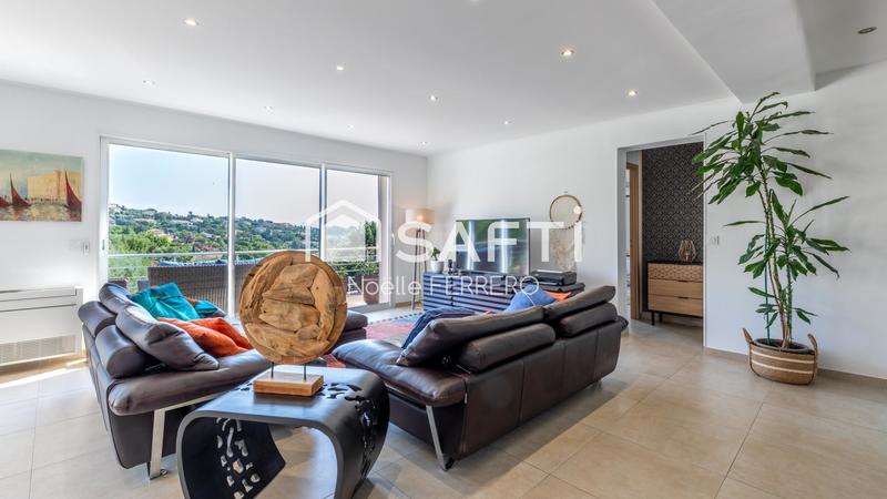 Maison - 210 m² - 6 pièces