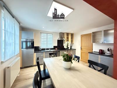 Maison - 106 m² - 6 pièces