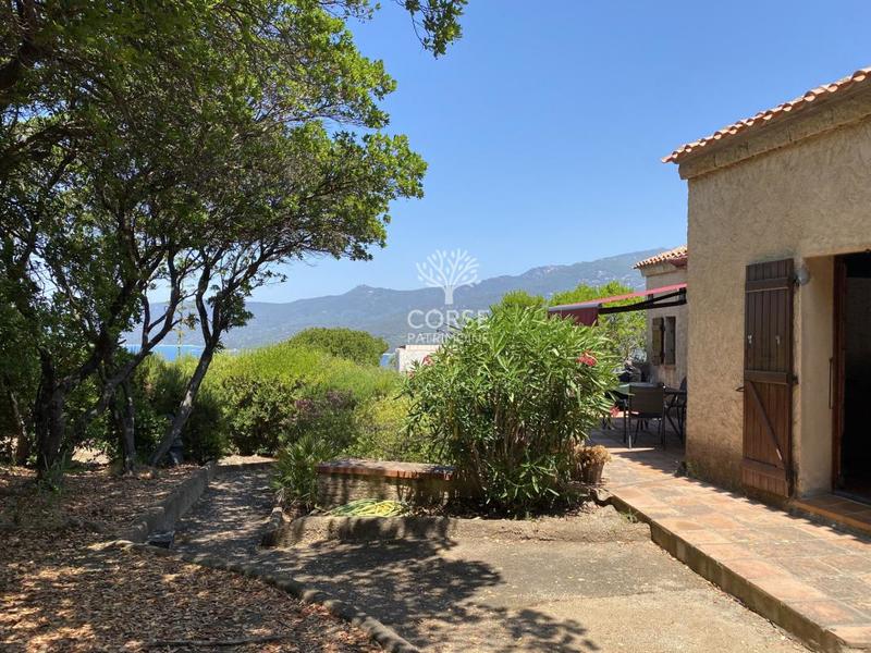 Villa - 206 m² - 6 pièces