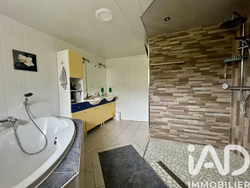 Maison - 170 m² - 6 pièces