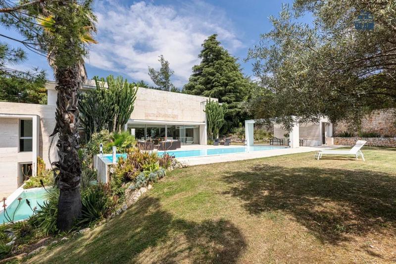 Villa - 600 m² - 6 pièces