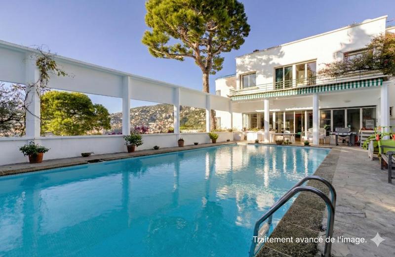 Villa - 594 m² - 11 pièces