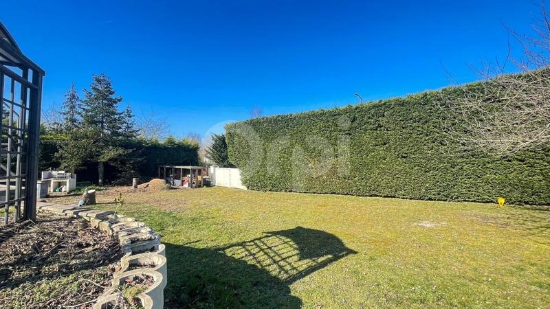 Maison - 140 m² - 8 pièces