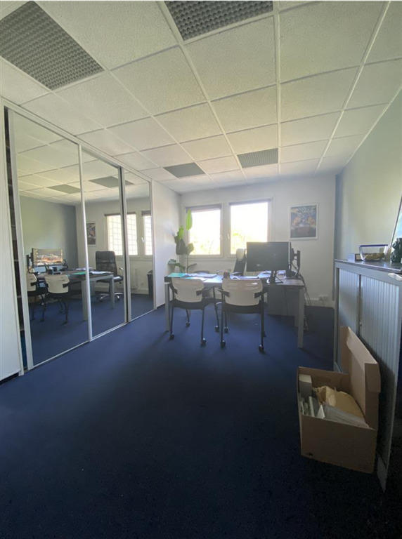Bureau - 59 m²