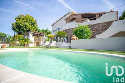 Maison - 315 m² - 14 pièces