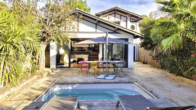 Maison - 180 m² - 7 pièces