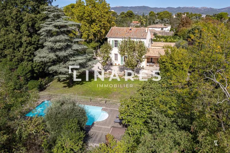 Bastide - 280 m² - 7 pièces