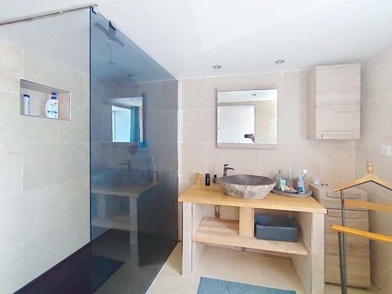 Maison - 259 m² - 12 pièces