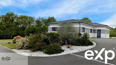 Maison - 180 m² - 6 pièces