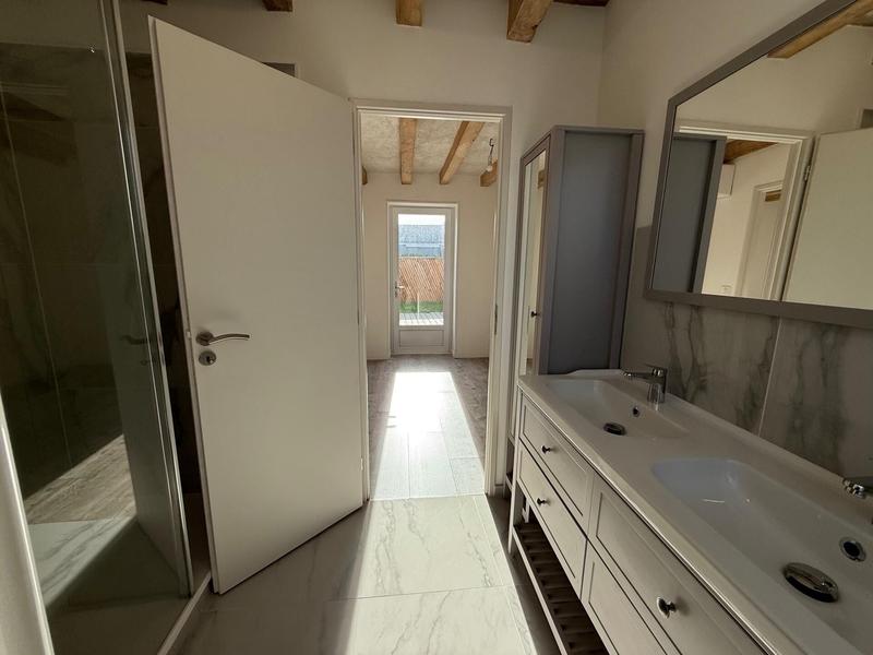 Maison - 171 m² - 6 pièces