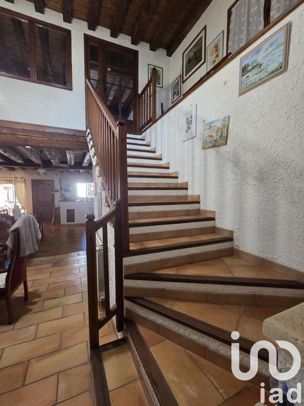 Maison - 204 m² - 7 pièces