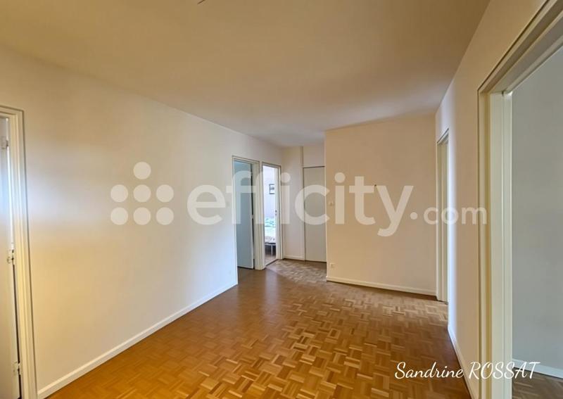 Appartement - 84 m² - 4 pièces