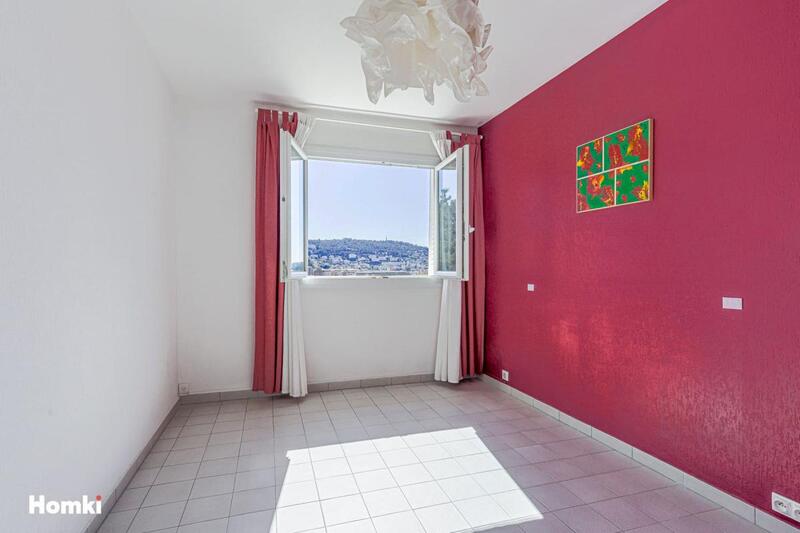 Appartement - 70 m² - 4 pièces