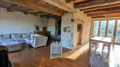 Maison en pierre - 187 m² - 4 pièces