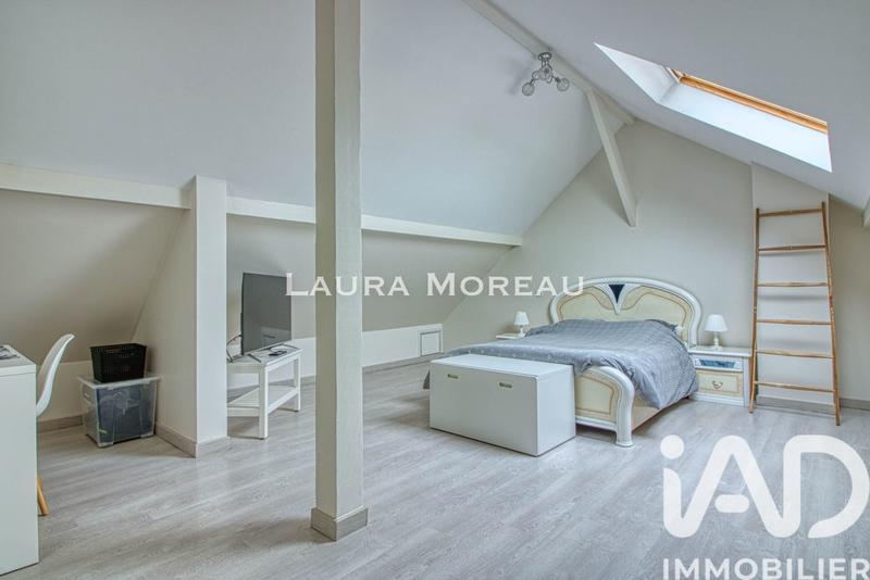 Maison - 163 m² - 8 pièces