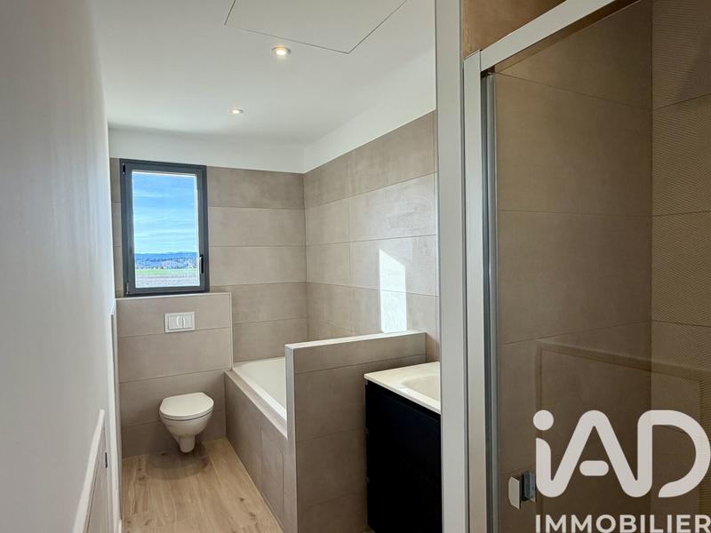 Maison - 198 m² - 5 pièces