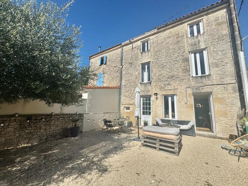 Maison - 109 m² - 5 pièces