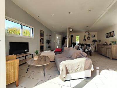 Maison - 96 m² - 4 pièces