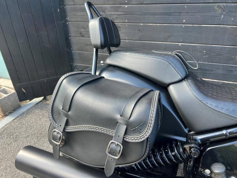 Indian Chief Bobber Black Smoke