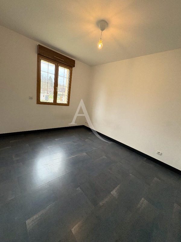 Maison - 85 m² - 5 pièces
