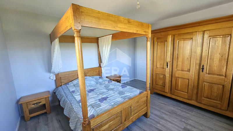 Maison - 215 m² - 7 pièces