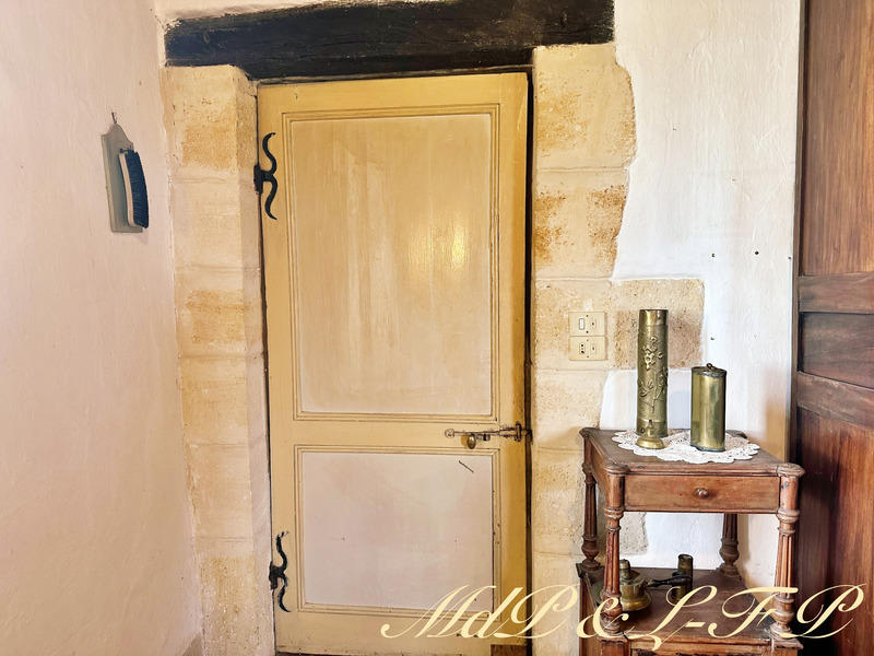 Maison - 247 m² - 9 pièces