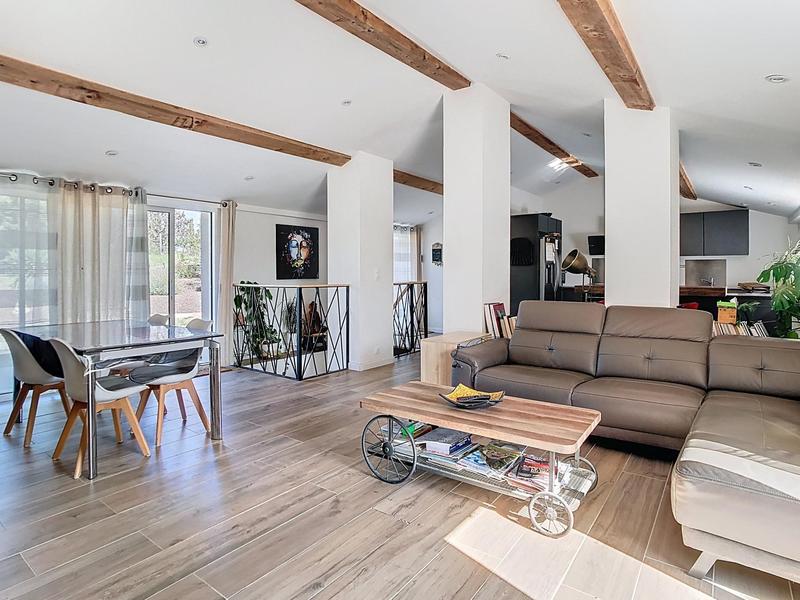 Maison - 110 m² - 3 pièces