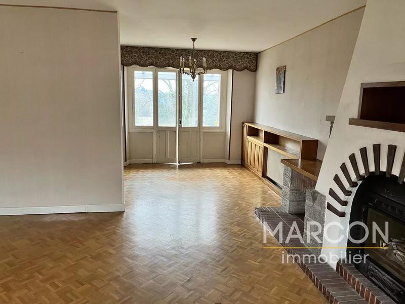 Maison - 265 m² - 10 pièces