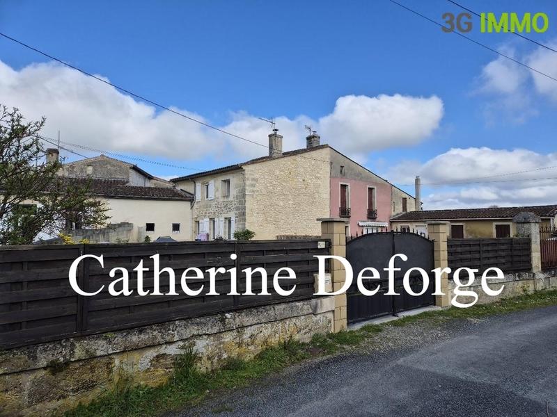 Maison - 280 m² - 12 pièces