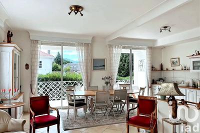 Maison de ville - 284 m² - 11 pièces