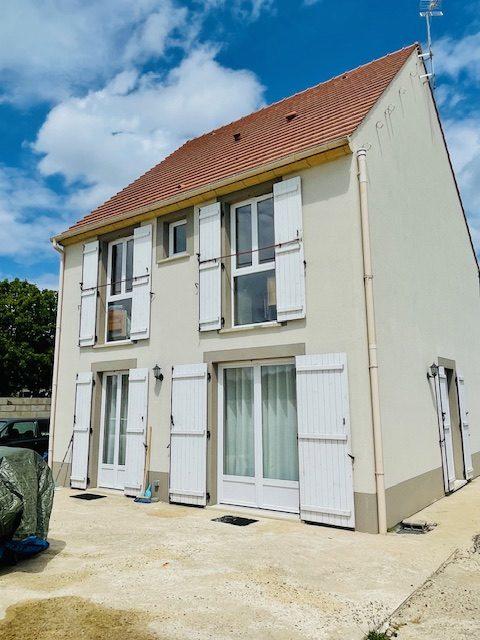 Maison - 101 m² - 7 pièces