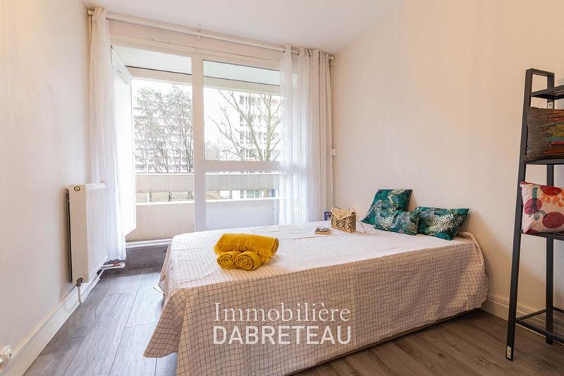 Appartement - 112 m² - 5 pièces