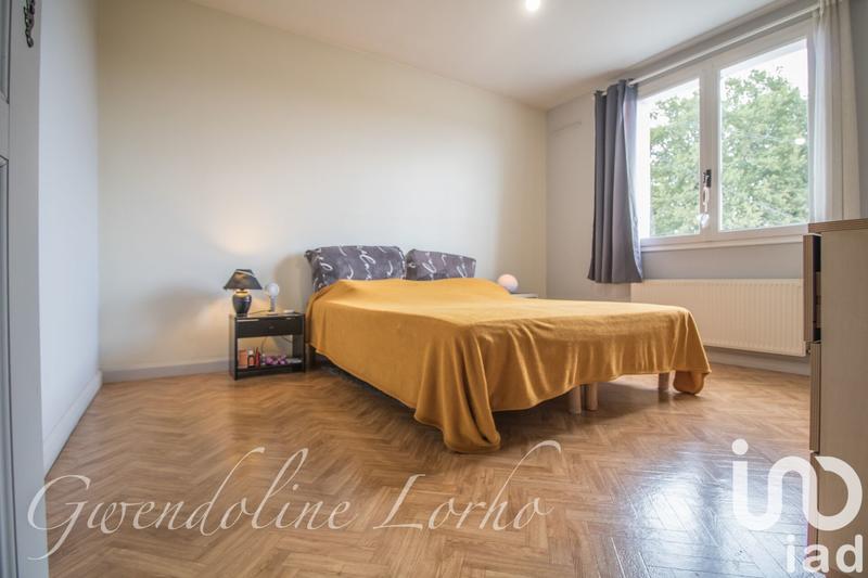 Maison - 225 m² - 7 pièces