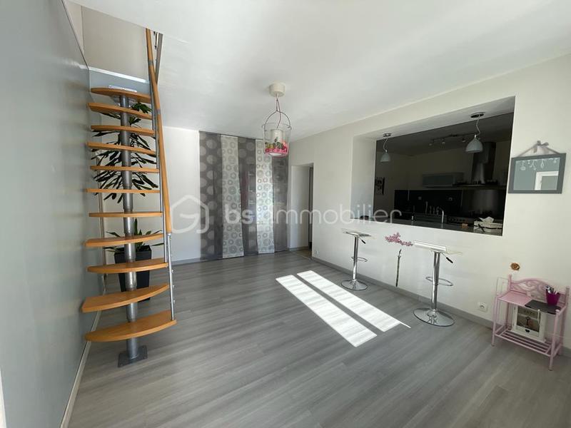 Maison - 160 m² - 8 pièces