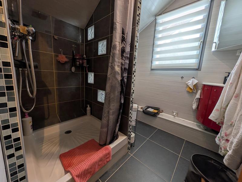 Maison - 93 m² - 4 pièces