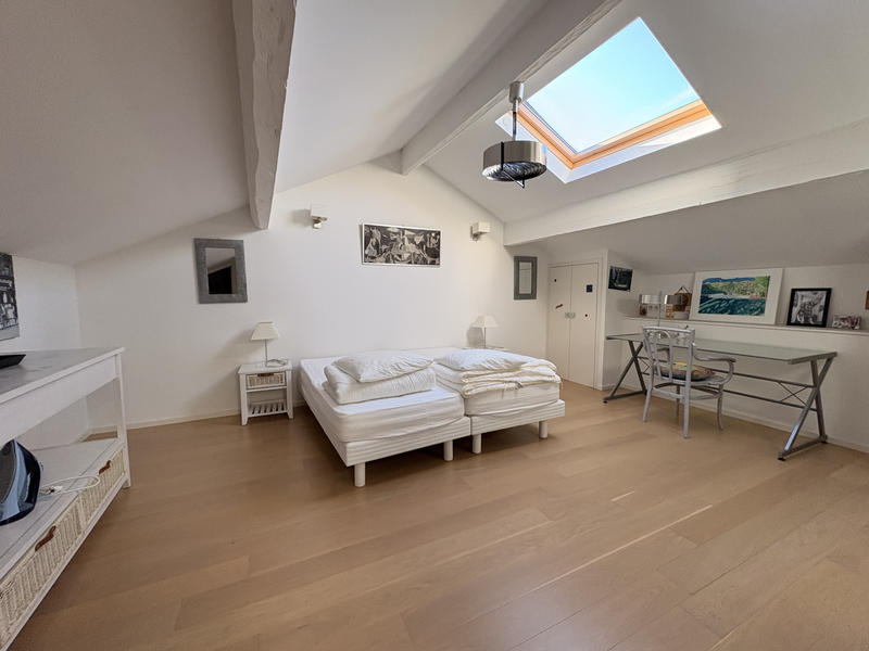 Maison - 180 m² - 8 pièces