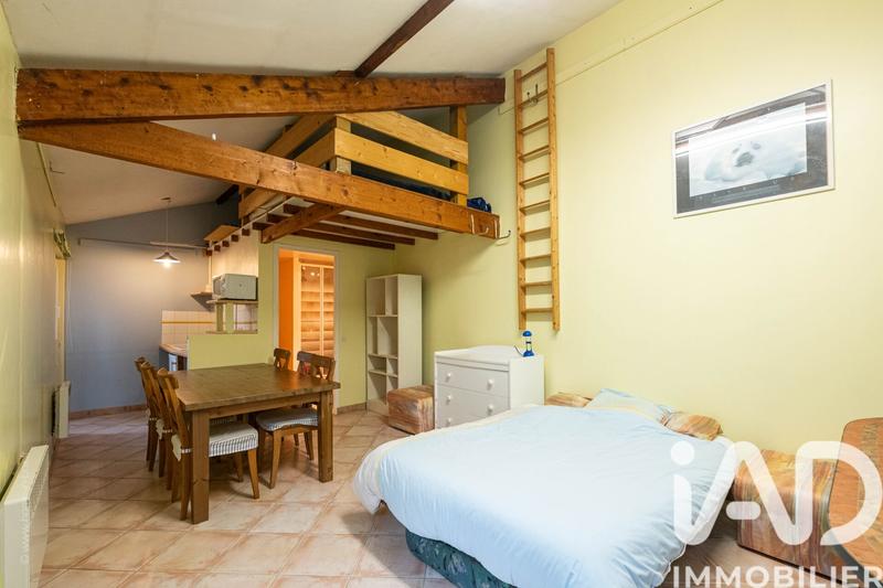 Maison - 210 m² - 8 pièces